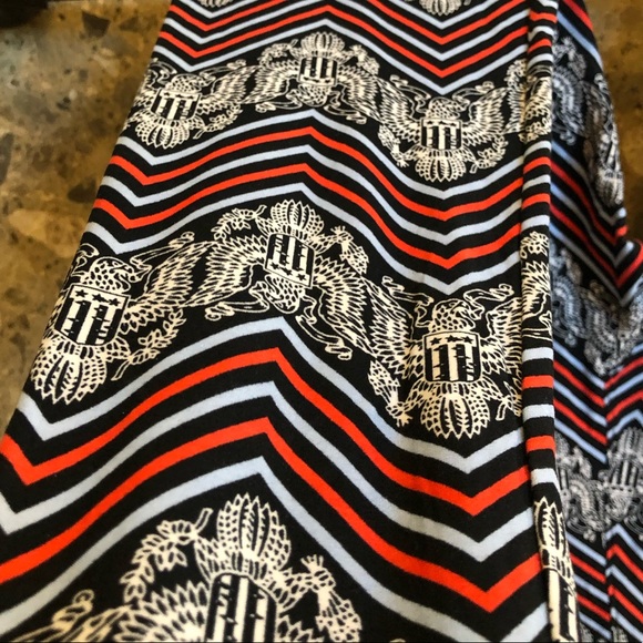 4th of July NWOT One Size Eagle Chevron Leggings - Picture 2 of 5